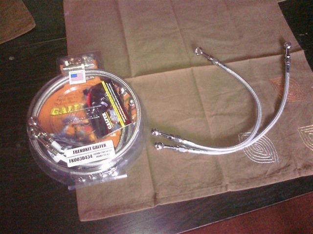 ./photos/Moto_Pics/CB750_Brakes/CIMG0080.jpg