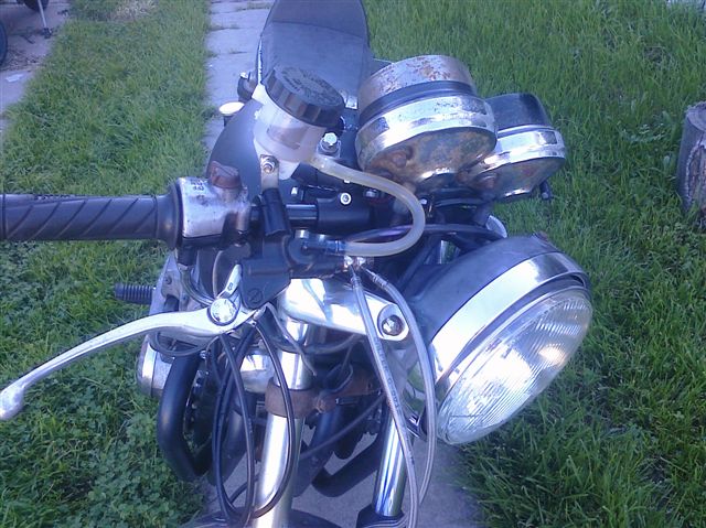 ./photos/Moto_Pics/CB750_Controls/CIMG0051.jpg
