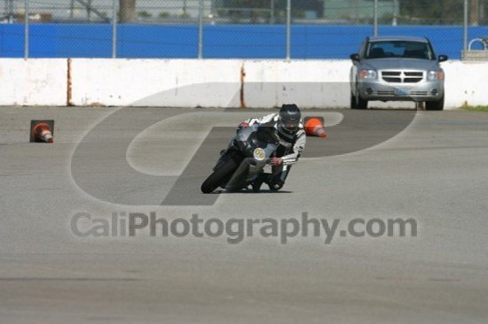 ./photos/Moto_Pics/Fontana/fontana_1-31-09_1140_1.jpg