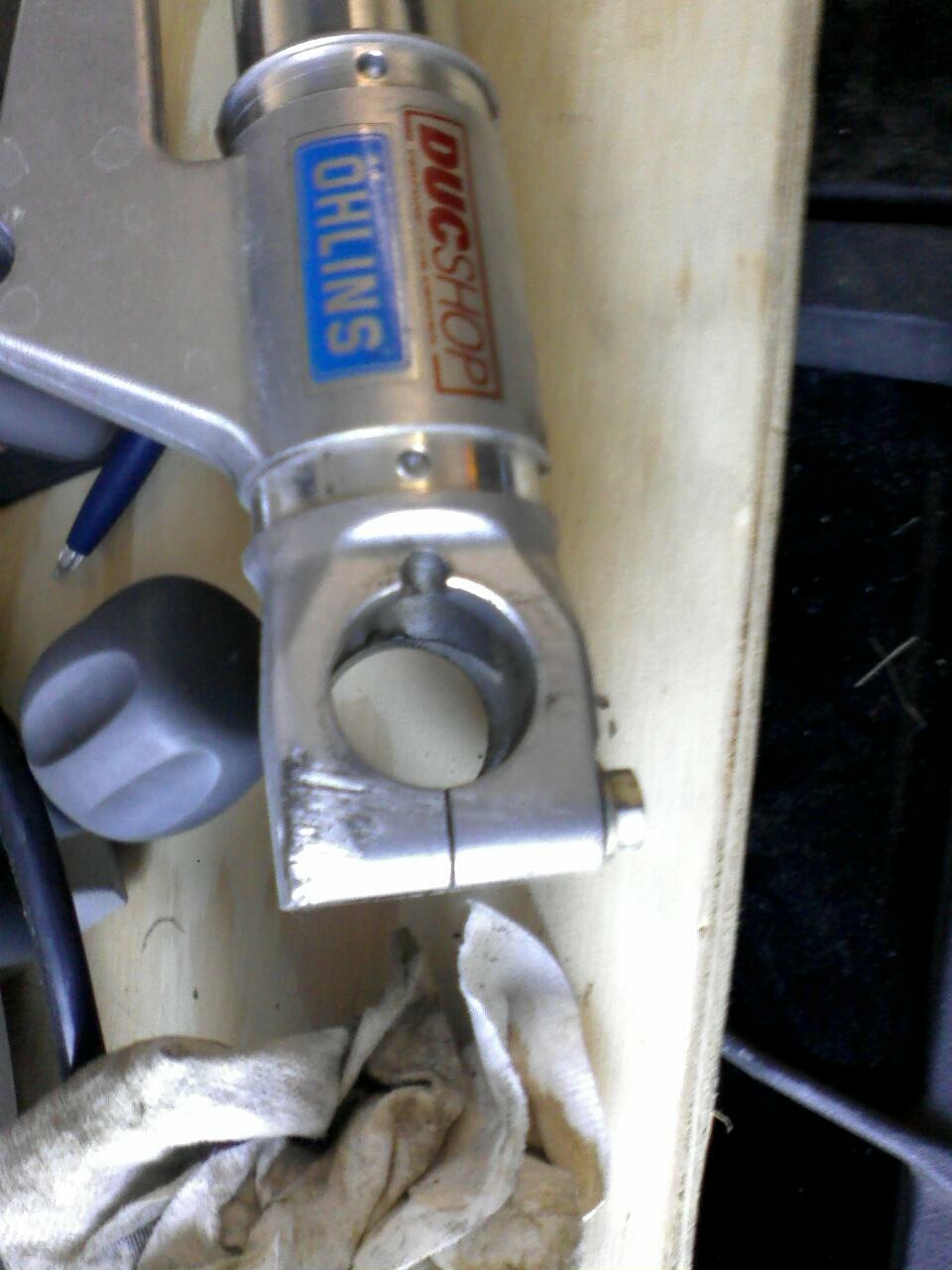 ./photos/Moto_Pics/Forks/244835565445.jpg